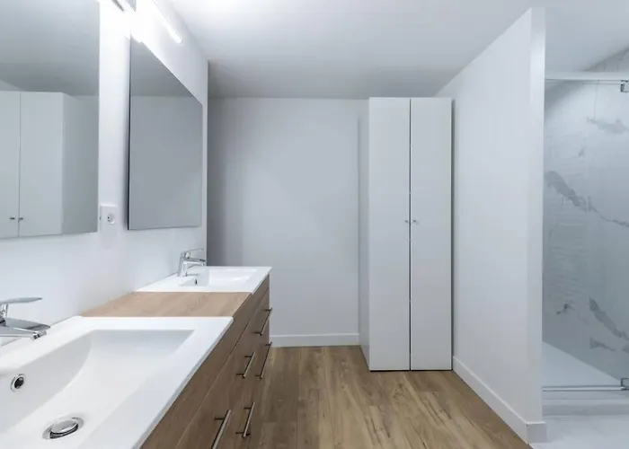 Hsh Sentier-reaumur Iii Beautiful 6p-2br アパート *